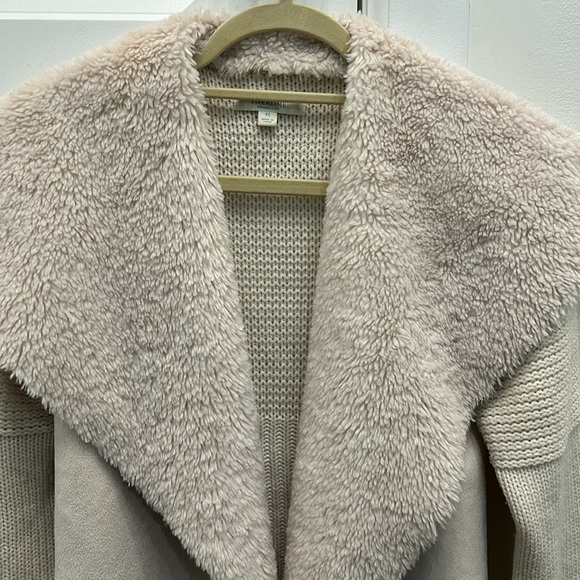 Piperlime Cream Faux Fur Sweater Cardigan Size XS - Picture 2 of 14